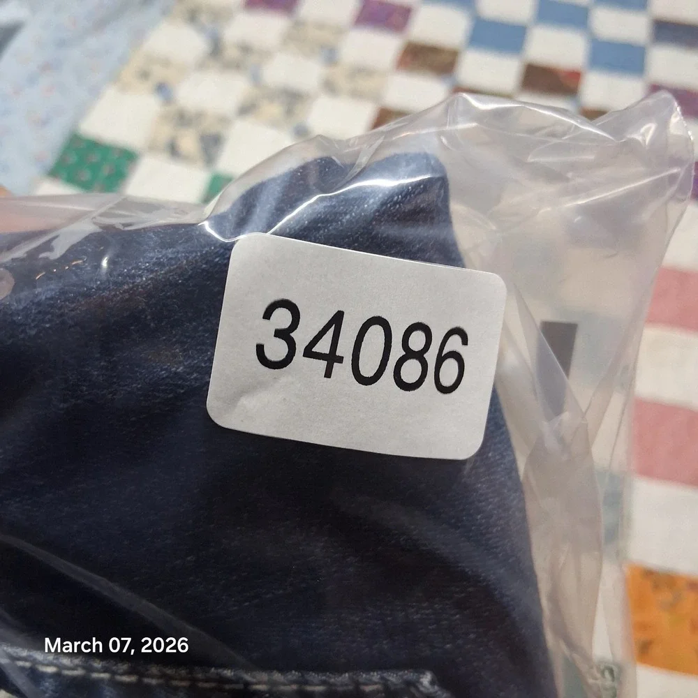 Big Star Cropped Jeans Womens Size 28 Dark Blue‎ Wash Embroidered Pockets